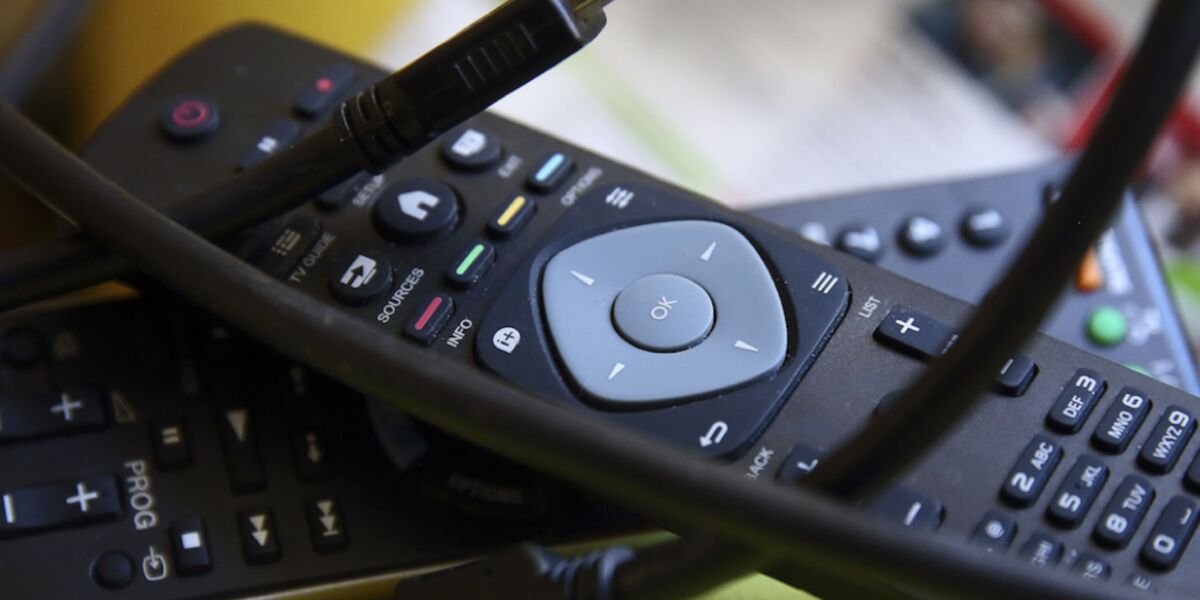 Télécommande Canal Clignote Et Ne Fonctionne Plus Comment faire fonctionner son téléviseur quand la télécommande ne