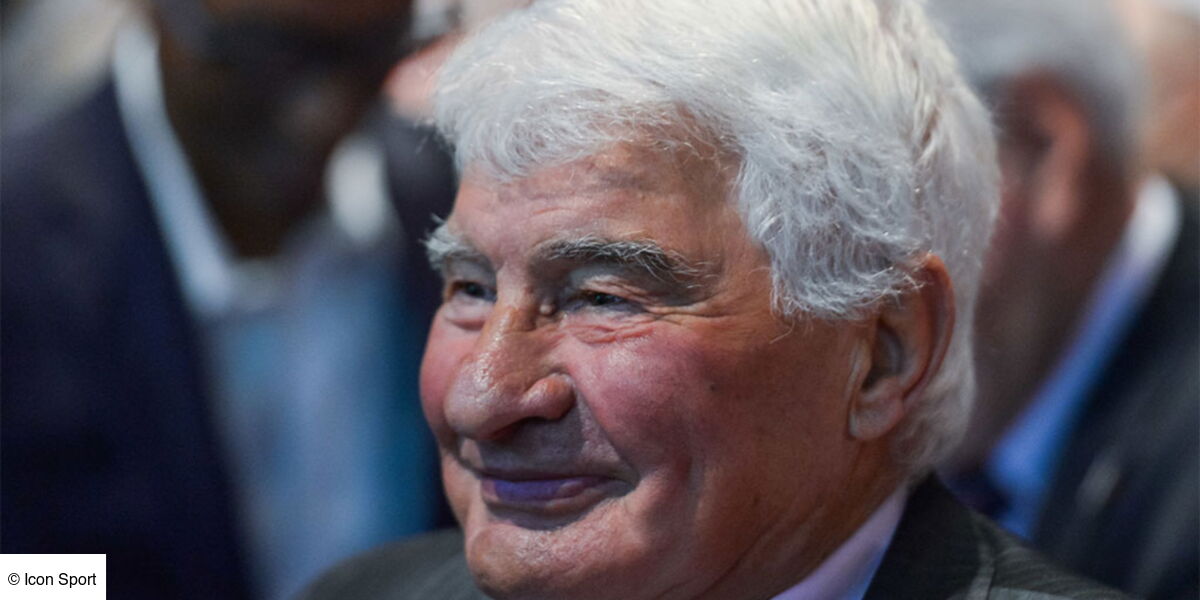 Mort De Raymond Poulidor Le Champion Cycliste S Est Eteint A 83 Ans