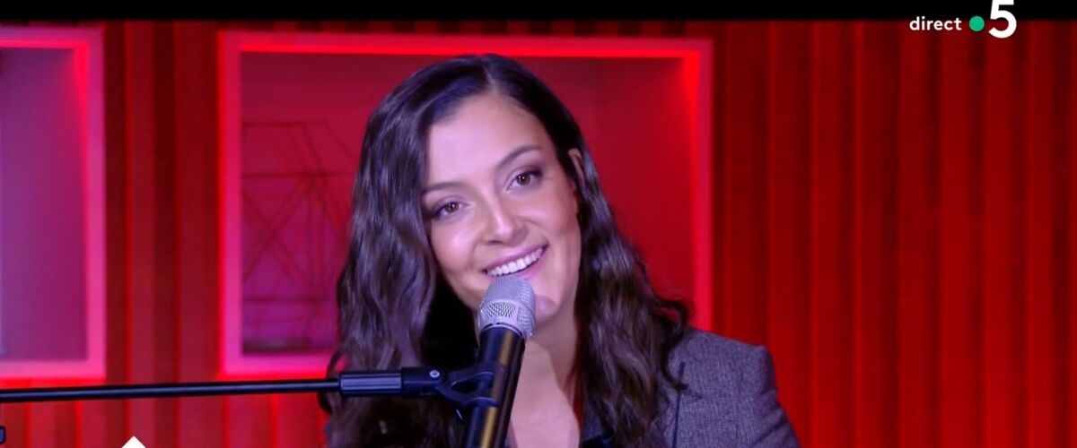 Camille Lellouche Films Et Programmes Tv Camille Lellouche annonce un projet d'album et subjugue l'équipe de C à