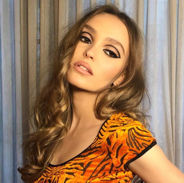 Lily Rose Depp femme fatale ou enfant terrible, la jeune actrice s