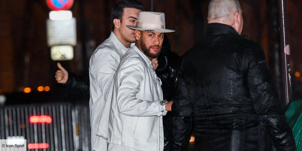 Neymar La Star Du Psg Bien Entouree Pour Son Anniversaire Photos