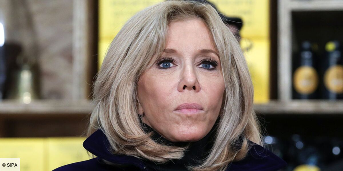 Brigitte Macron Eprouvee Par Son Confinement A L Elysee Un Proche Donne De Ses Nouvelles