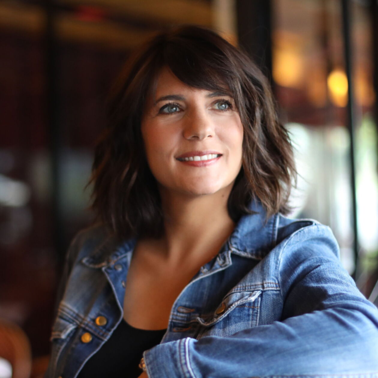 Estelle Denis toutes ses photos sur TéléLoisirs