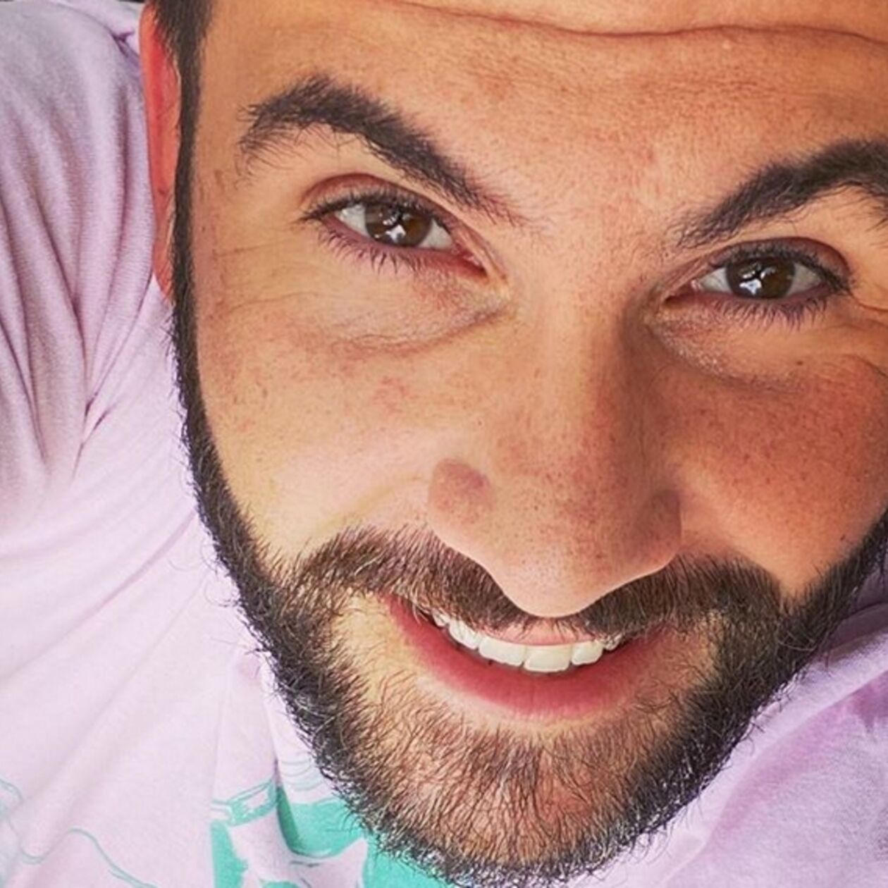 Mort Du Fils De Laurent De Camping Paradis Laurent Ournac : toutes ses photos sur Télé-Loisirs