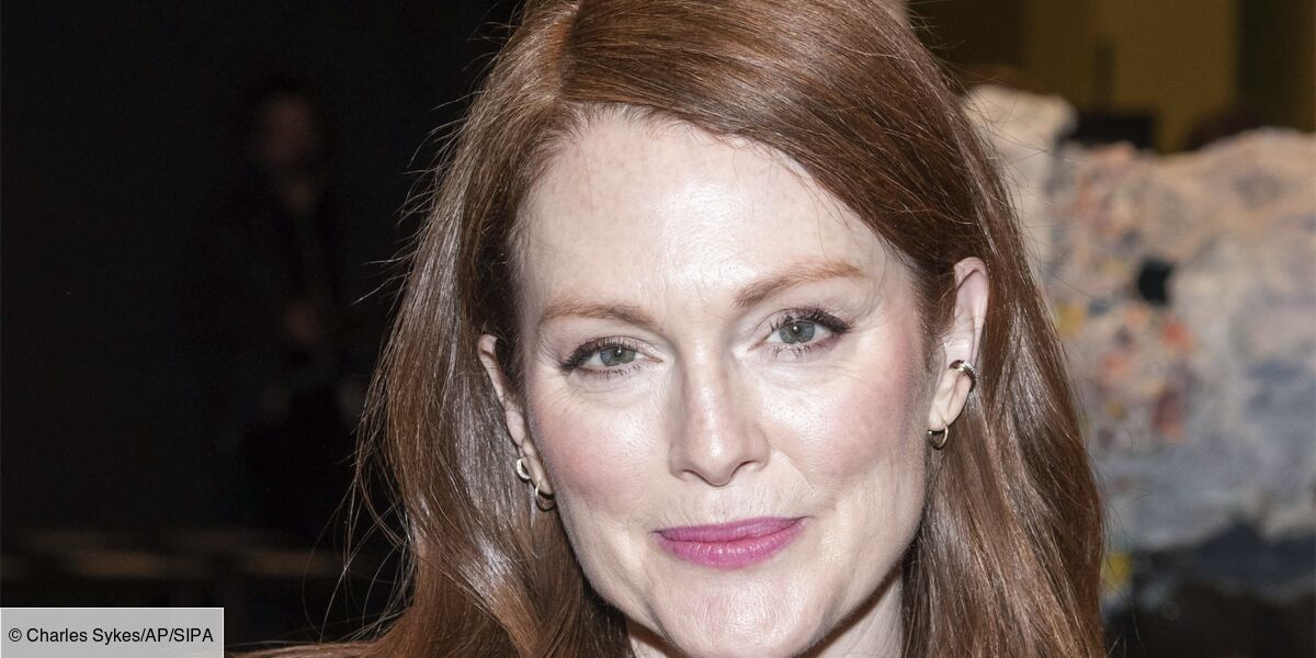 Il Devrait Prendre Une Douche Julianne Moore Adresse Un Message Plein D Amour Et D Humour A Son Mari Pour Leur Anniversaire Photo