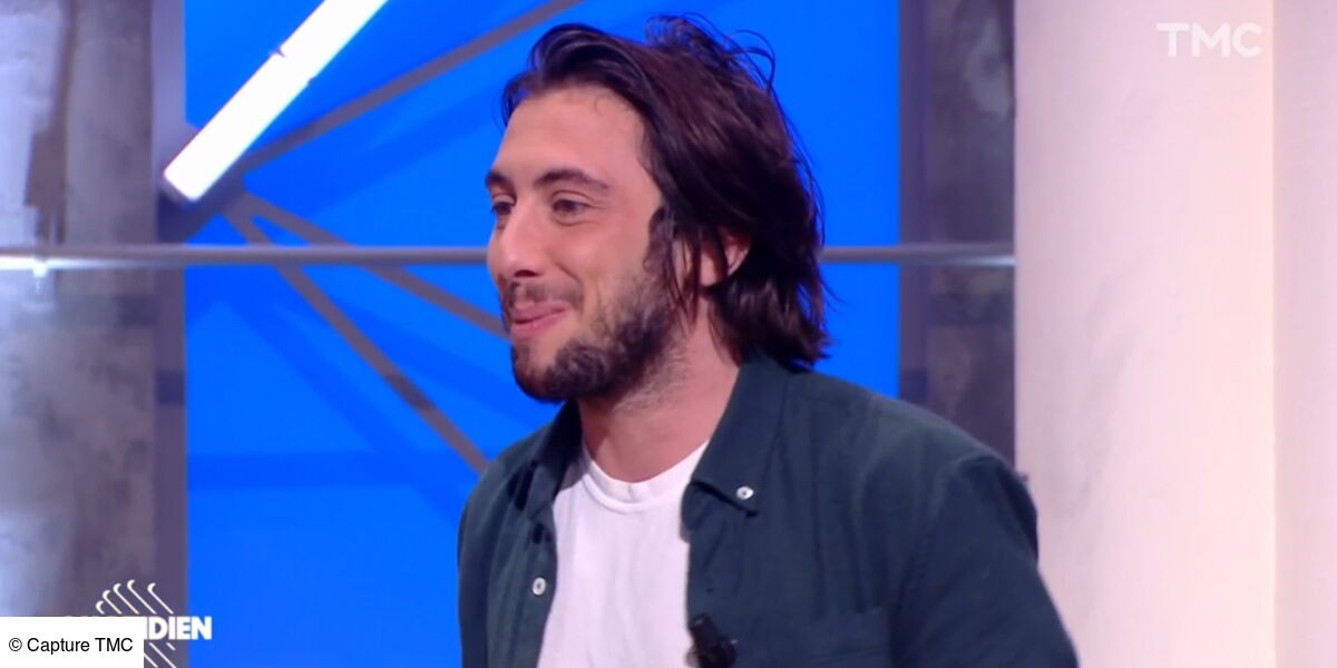 Quotidien Les Internautes Surpris Par L Absence D Etienne Carbonnier Remplace A La Derniere Minute Par Angele Imbert