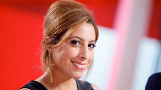 Femmes Puissantes - Saison 2 Léa Salamé Léa Salamé devrait présenter le magazine culturel Stupéfiant ! Sur