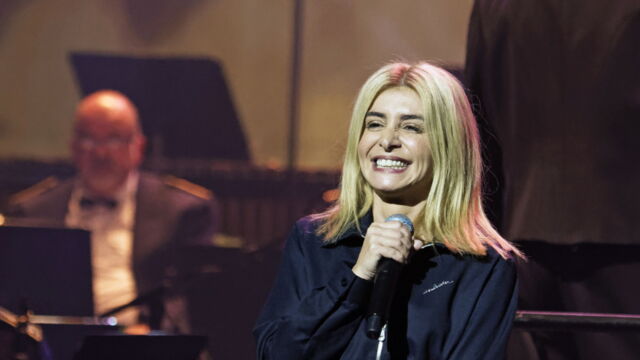 Julie Zenatti Qui Est Son Mari Actu Tele 2 Semaines