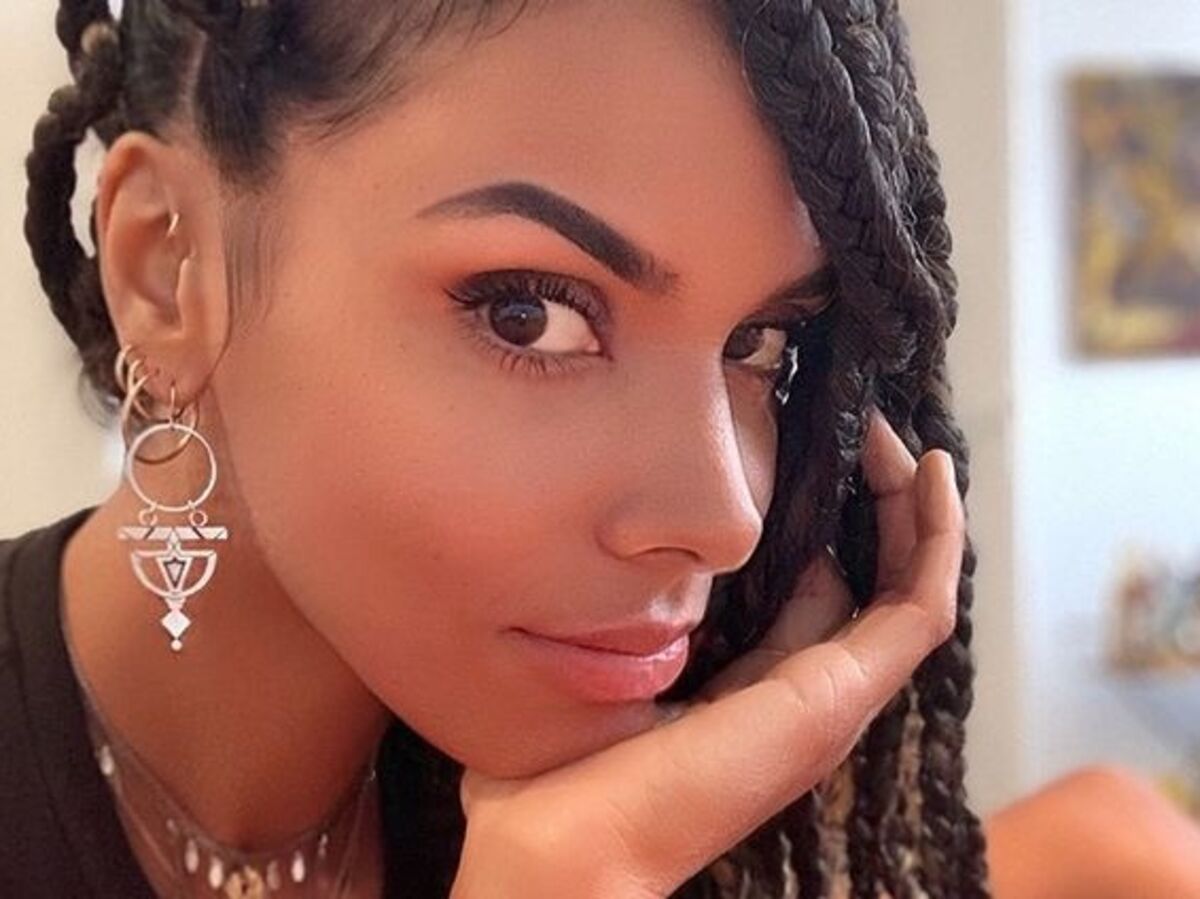 Shy'm : la future maman pose nue en attendant son accouchement (PHOTO)