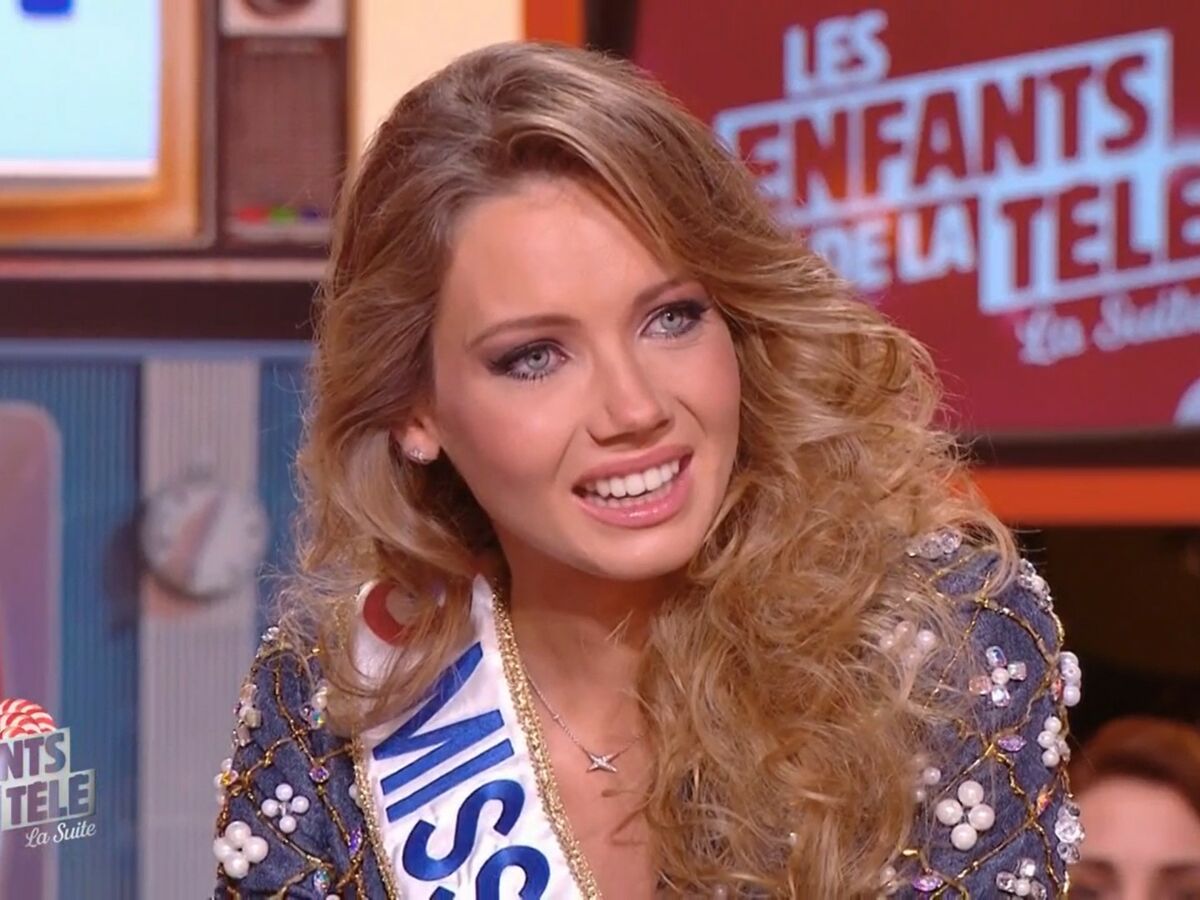 Amandine Petit (Miss France 2021) émue aux larmes par une surprise de Laurent Ruquier (VIDEO)