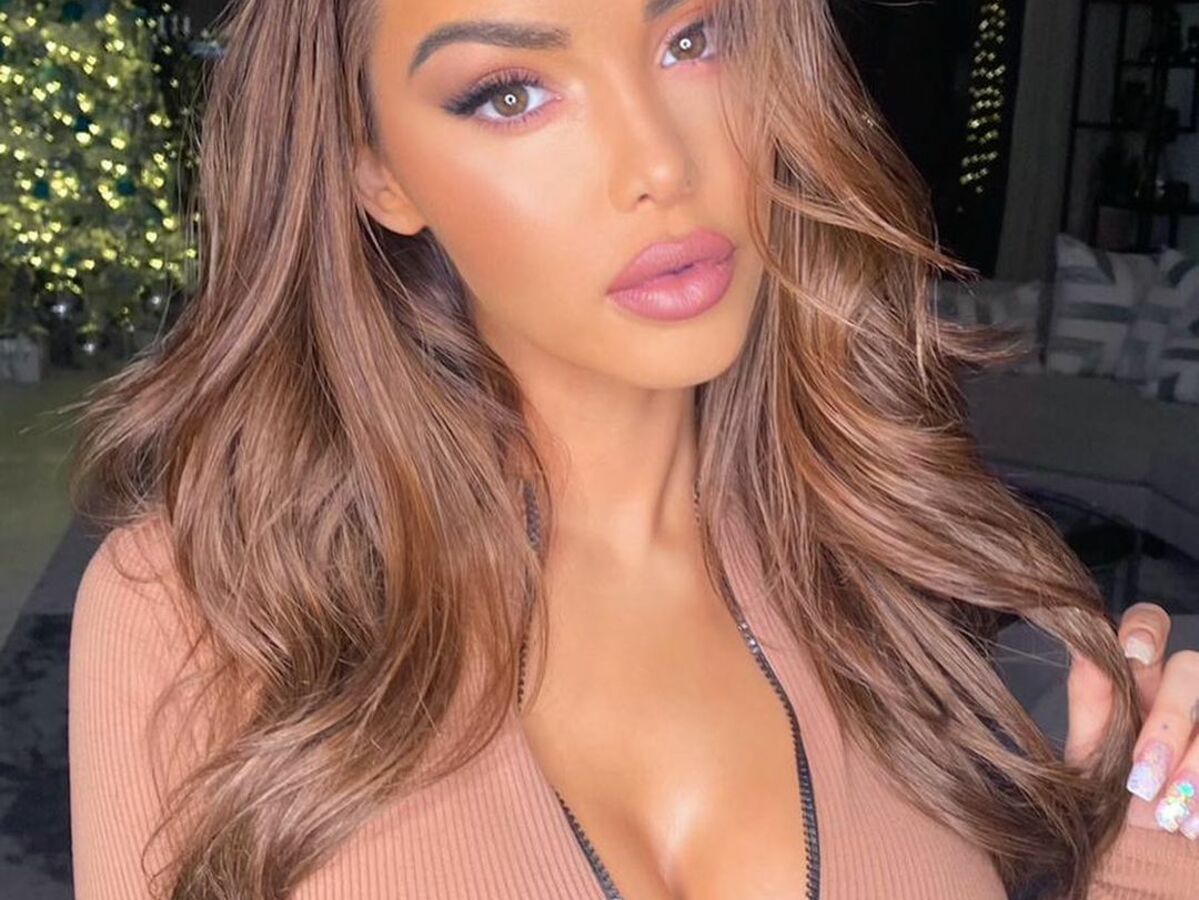 Nabilla : le tournage de la saison 2 de Love Island, sa télé-réalité, reporté à cause du covid