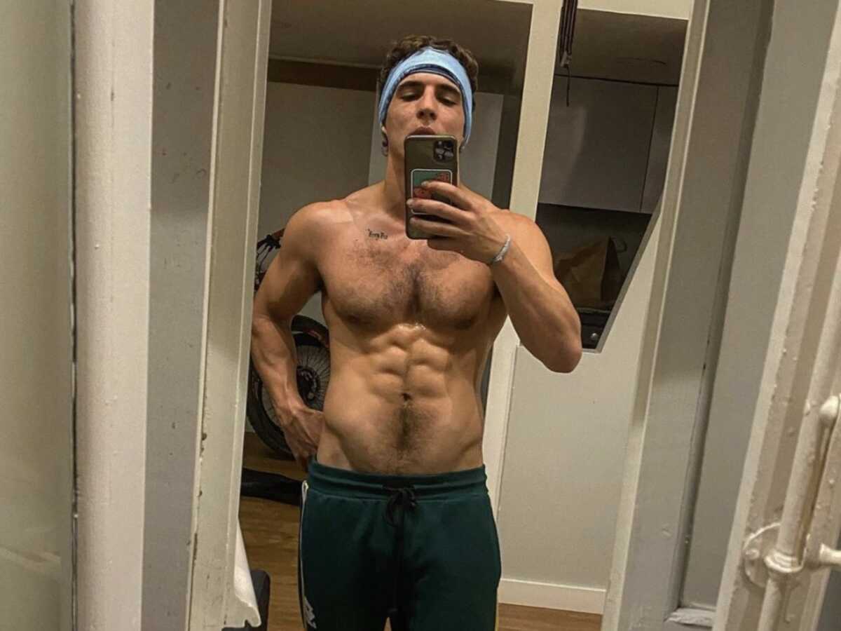 Miguel Herrán (La Casa de Papel) dévoile un avant/après de sa musculature impressionnant (PHOTOS)