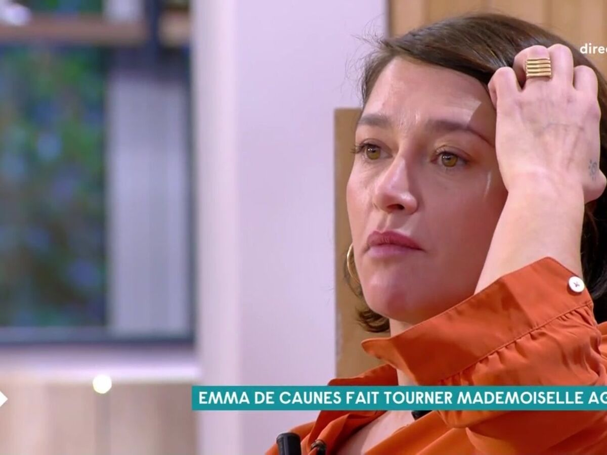 Emma De Caunes très émue par un message de sa fille dans C à vous : Vous allez me faire pleurer (VIDEO)