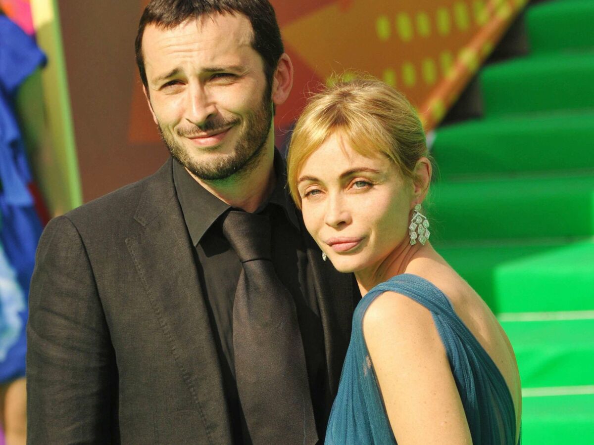 Emmanuelle Béart retrouve son ex, Michaël Cohen, pour l'anniversaire de leur fils adoptif, Surifel (PHOTO)