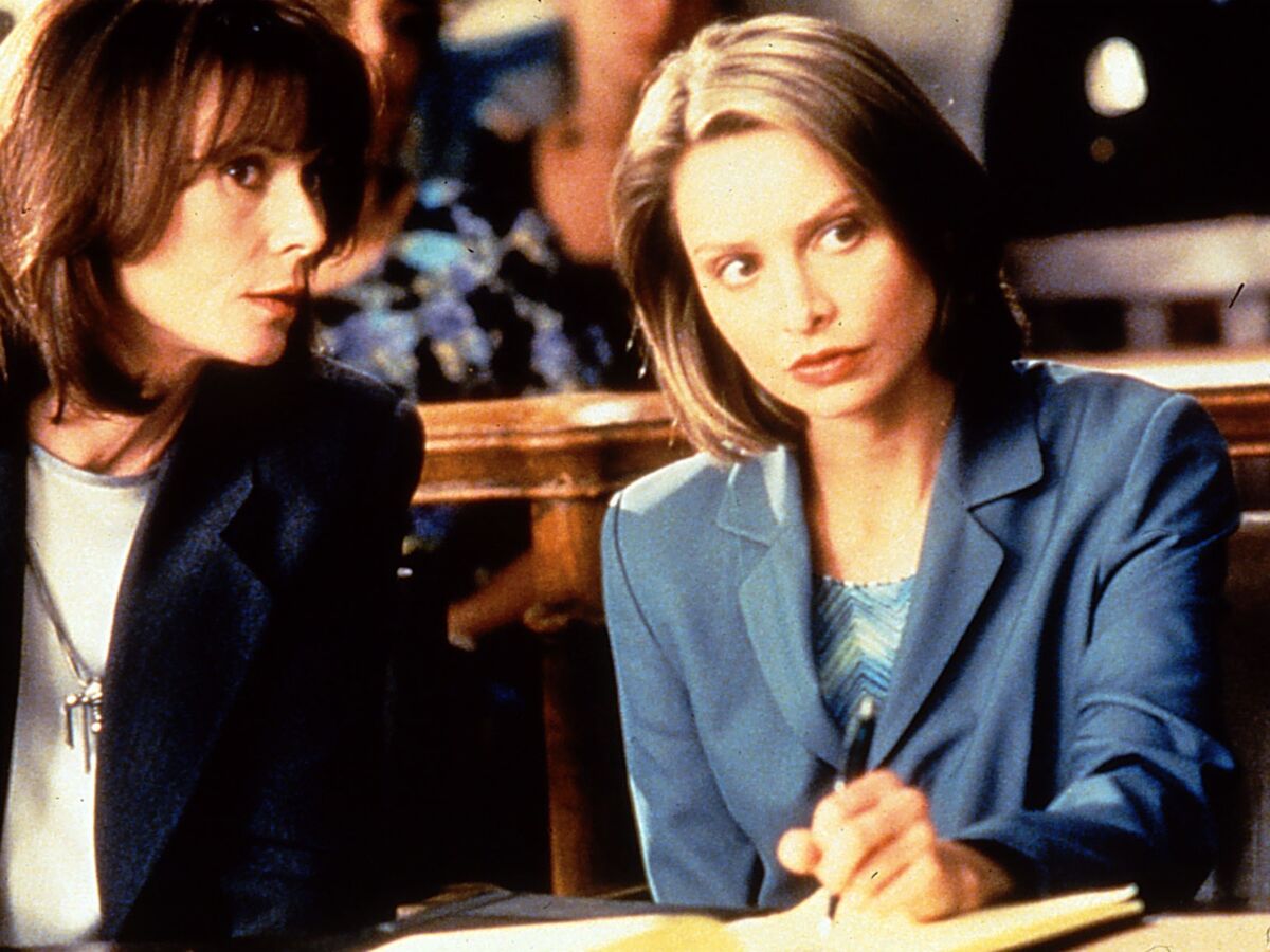 Ally McBeal : une série dérivée serait en préparation, et Calista Flockhart pourrait y participer !