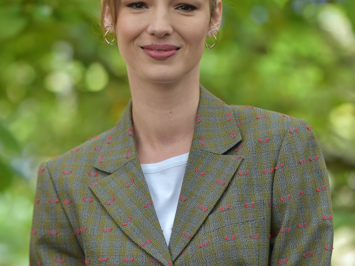 Louise Bourgoin : l'actrice fait de rares confidences sur sa vie de famille