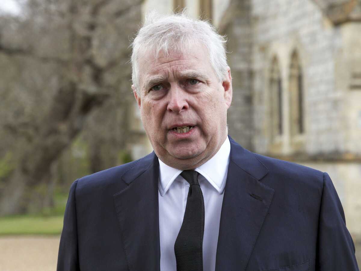 Mort du prince Philip : le prince Andrew se confie sur son deuil immense et sort de son silence imposé depuis le scandale Epstein (VIDEO)