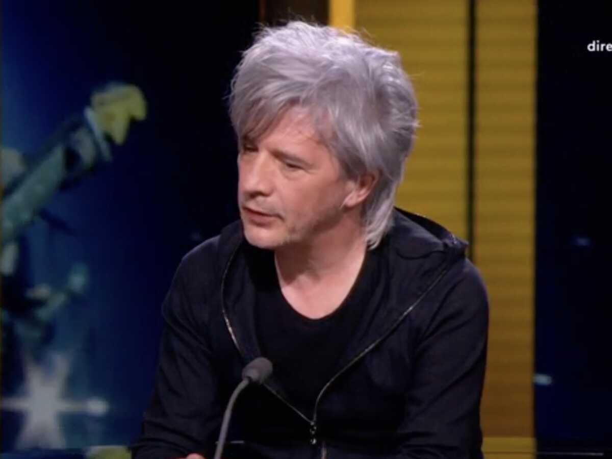 Nicola Sirkis en dit plus sur le concert-test d'Indochine et sur sa rémunération pour celui-ci