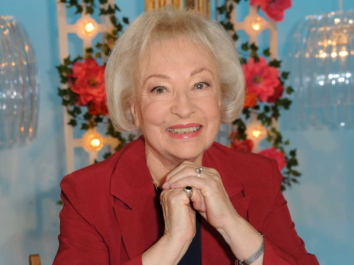 Jacqueline Caurat, speakerine et pionnière de la télévision, est décédée à l'âge de 93 ans