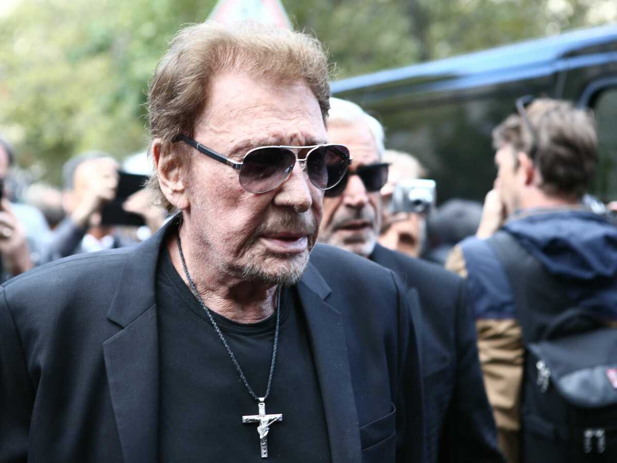 Johnny Hallyday : acheteur compulsif, cette curieuse lubie qu'il avait lorsqu'il voyageait et qui contrariait Laeticia