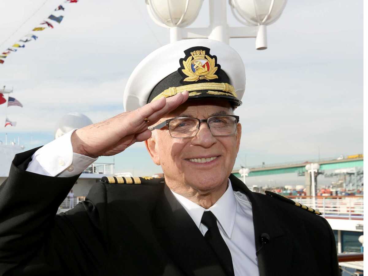 Mort de Gavin MacLeod : l'interprète du capitaine Stubing dans La croisière s'amuse est décédé à l'âge 90 ans