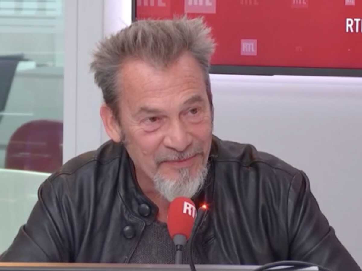 Florent Pagny : cet événement qui pourrait l'empêcher d'être coach dans la prochaine saison de The Voice (VIDEO)