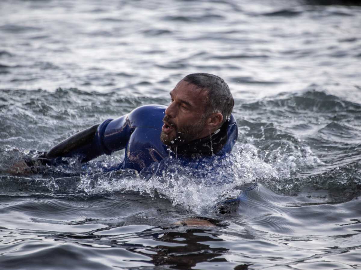 Mortelles calanques (France 3) : Philippe Bas a-t-il vraiment plongé pour le téléfilm ou a-t-il été doublé ?