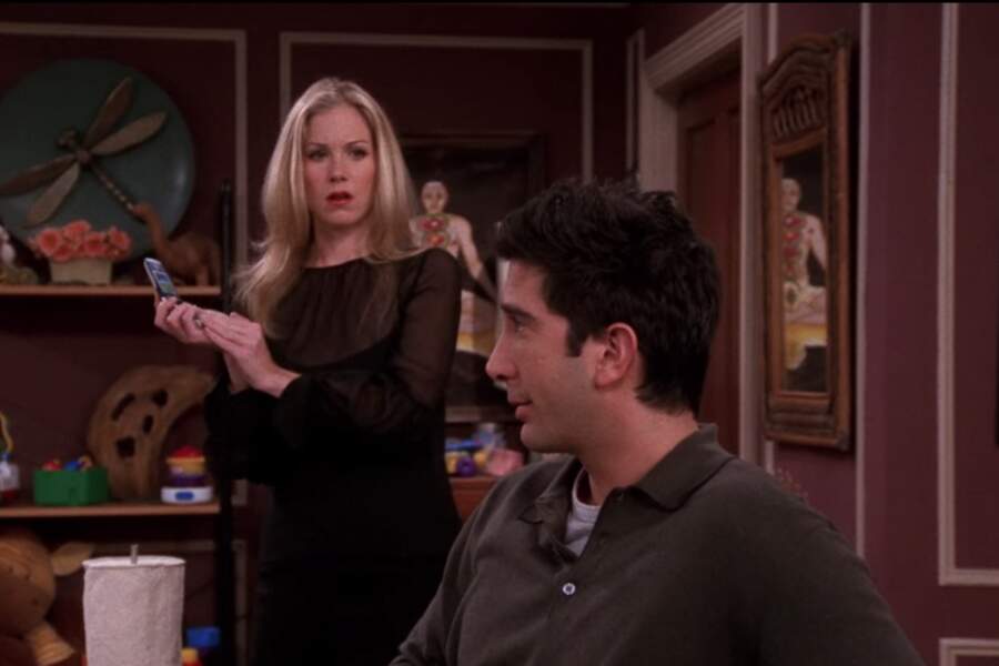 Ellen Pompeo, Clooney, Hugh Laurie....Ces stars qui sont passées dans Friends ! Télé
