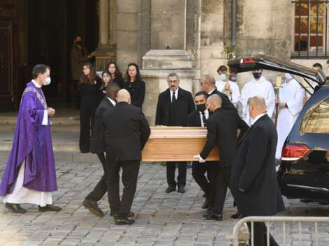 Bernard Tapie, dernier hommage à Saint-Germain-des-prés (PHOTOS)