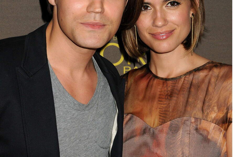 Vampire Diaries avec qui les acteurs sontils en couple ? Télé Loisirs