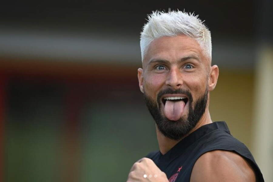 Olivier Giroud retour sur l'évolution physique du footballeur Télé
