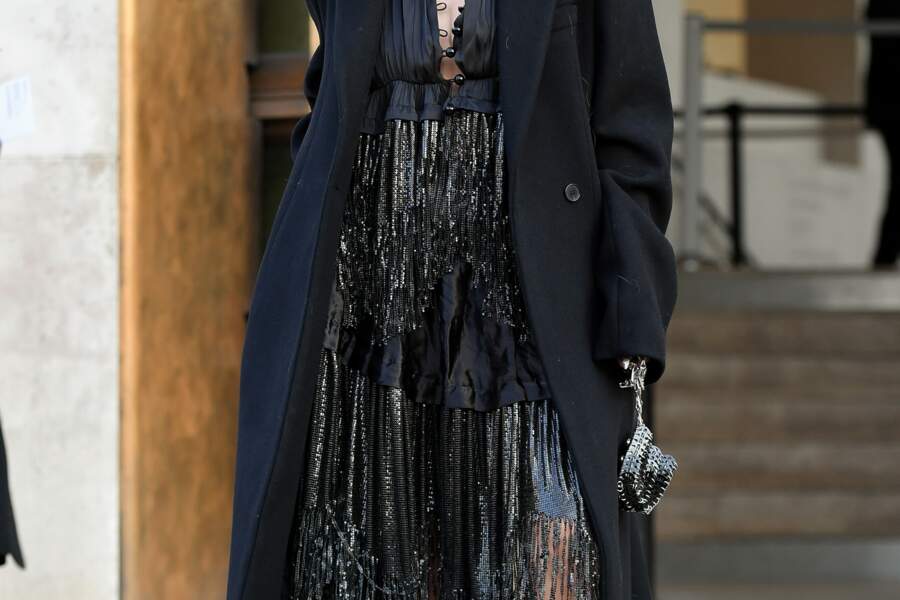 Fashion Week 2023 : les stars réunies au défilé Paco Rabanne - Télé Loisirs