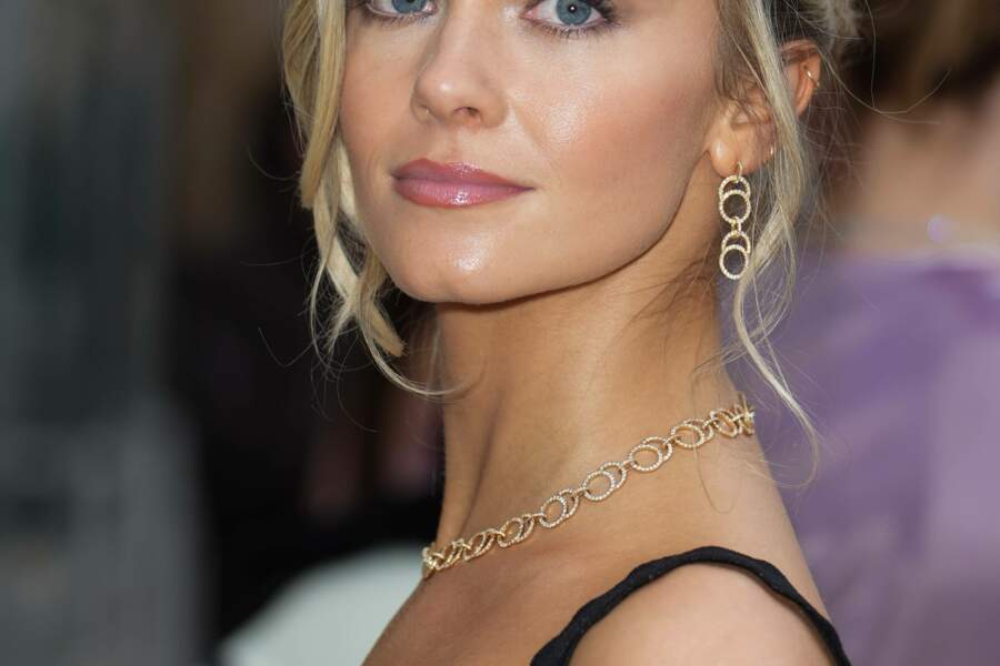 Fashion Week : Victoria Silvstedt sculpturale, Avril Lavigne… Les stars