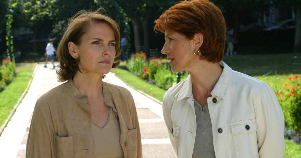 Fille De Julie Lescaut Dans La Serie Julie Lescaut