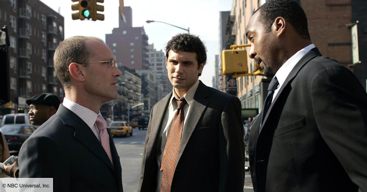 New York Police Judiciaire Saison 1 Youtube New York police judiciaire