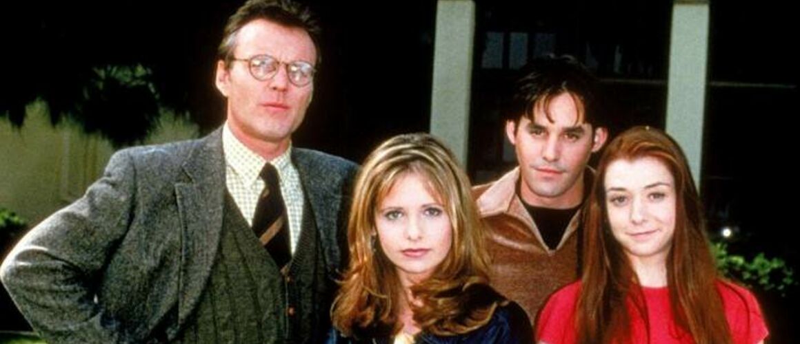 Buffy Contre Les Vampires Saison 1 épisode 2 Bienvenue à Sunnydale - (S1E1) - Buffy contre les vampires - Télé-Loisirs
