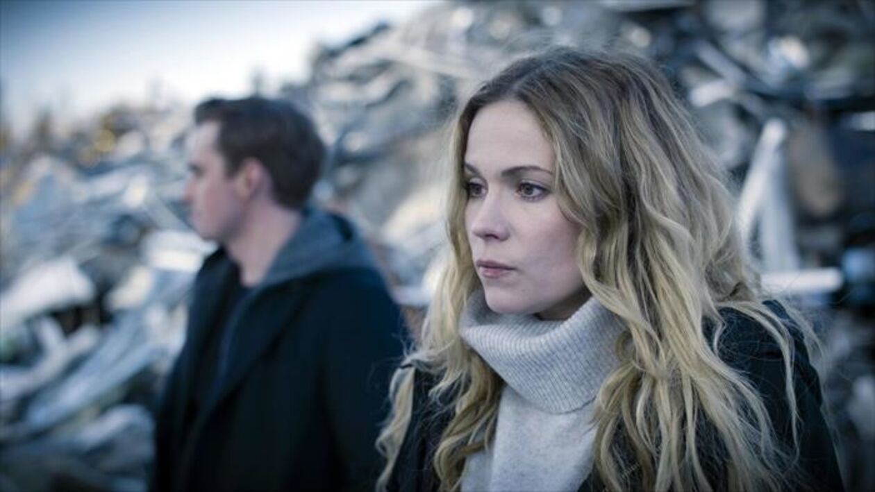 Deadwind Saison 2 épisode 1 Les yeux bandés - (S2E1) - Deadwind - Télé-Loisirs