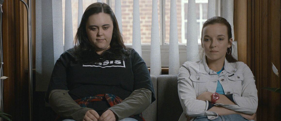Journal D Une Ado Hors Norme Saison 3 Fille ou garçon - (S1E3) - Journal d'une ado hors norme - Télé-Loisirs