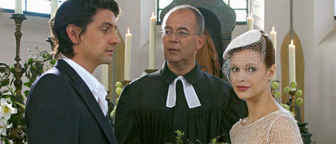 Le Bouquet De La Mariée Telefilm Un mariage à tout prix - Télé-Loisirs
