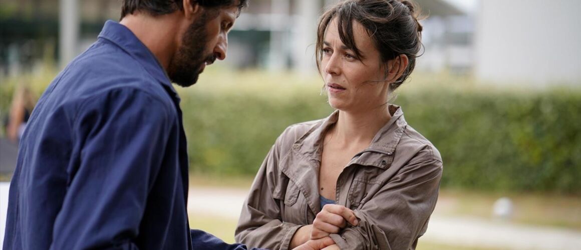 La Dernière Vague : Guide Des épisodes Révolte - (S1E3) - La dernière vague - Télé-Loisirs
