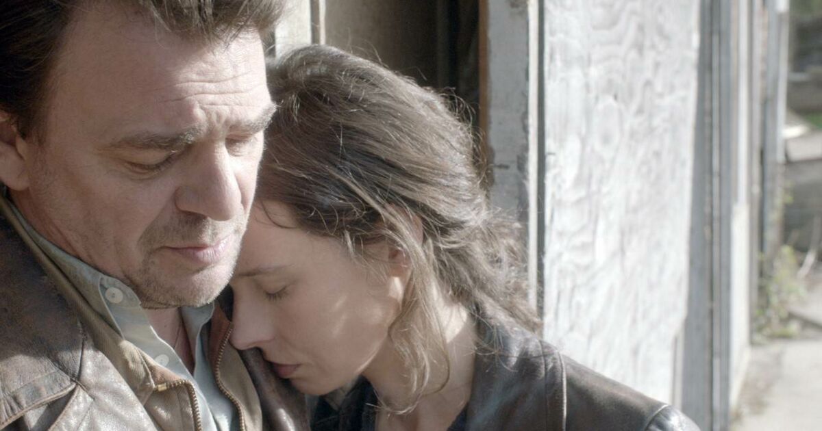 Regarder Un Village Français Saison 1 épisode 1 Un village français