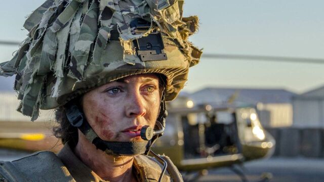 Molly Une Femme Au Combat Saison 1 Our Girl, Molly une femme au combat