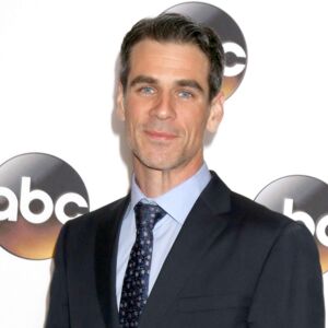 Eddie Cahill : biographie, news, photos et videos - Télé-Loisirs