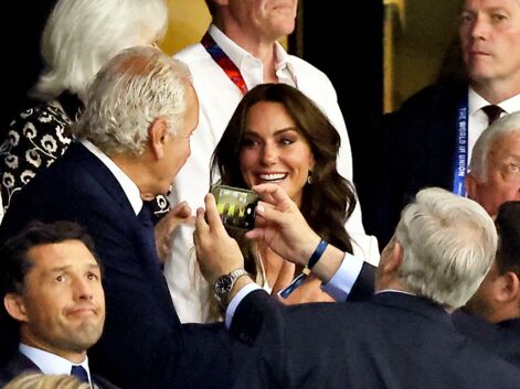 Kate Middleton à fond au Vélodrome sans William pour soutenir les rugbymen anglais