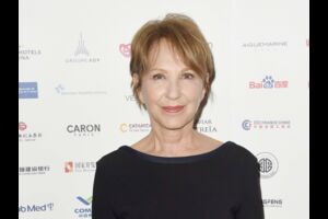 Nathalie Baye Laura Smet S1e3 Dix Pour Cent Tele Loisirs