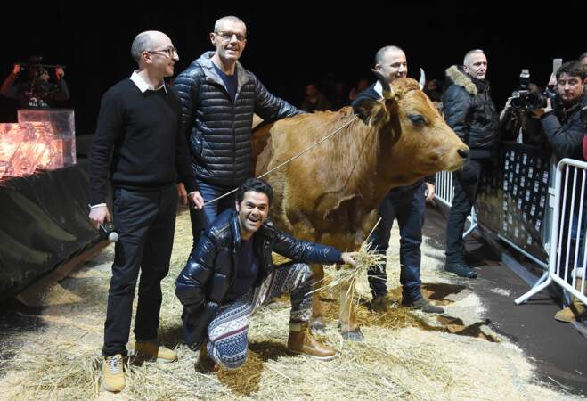 Fatsah Bouyahmed, Lambert Wilson, Jamel Debbouze et le réalisateur de la Vache, Mohamed Hamidi