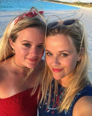 L'actrice Reese Whiterspoon et sa fille Ava Philippe... comme deux gouttes d'eau