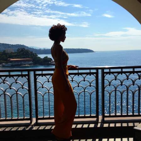 Sonia Rolland a fait péter la robe de soirée à Monaco. 