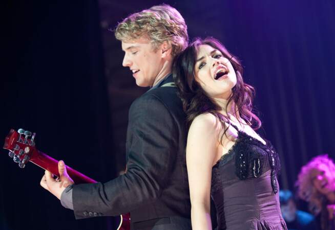 Lucie Hale et Freddie Stroma en 2011 "Once upon a song"