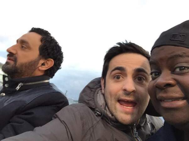 Autre selfie TPMP, avec Camille Combal et Issa Doumbia juste devant leur patron Cyril Hanouna ! Grosse ambiance ! 